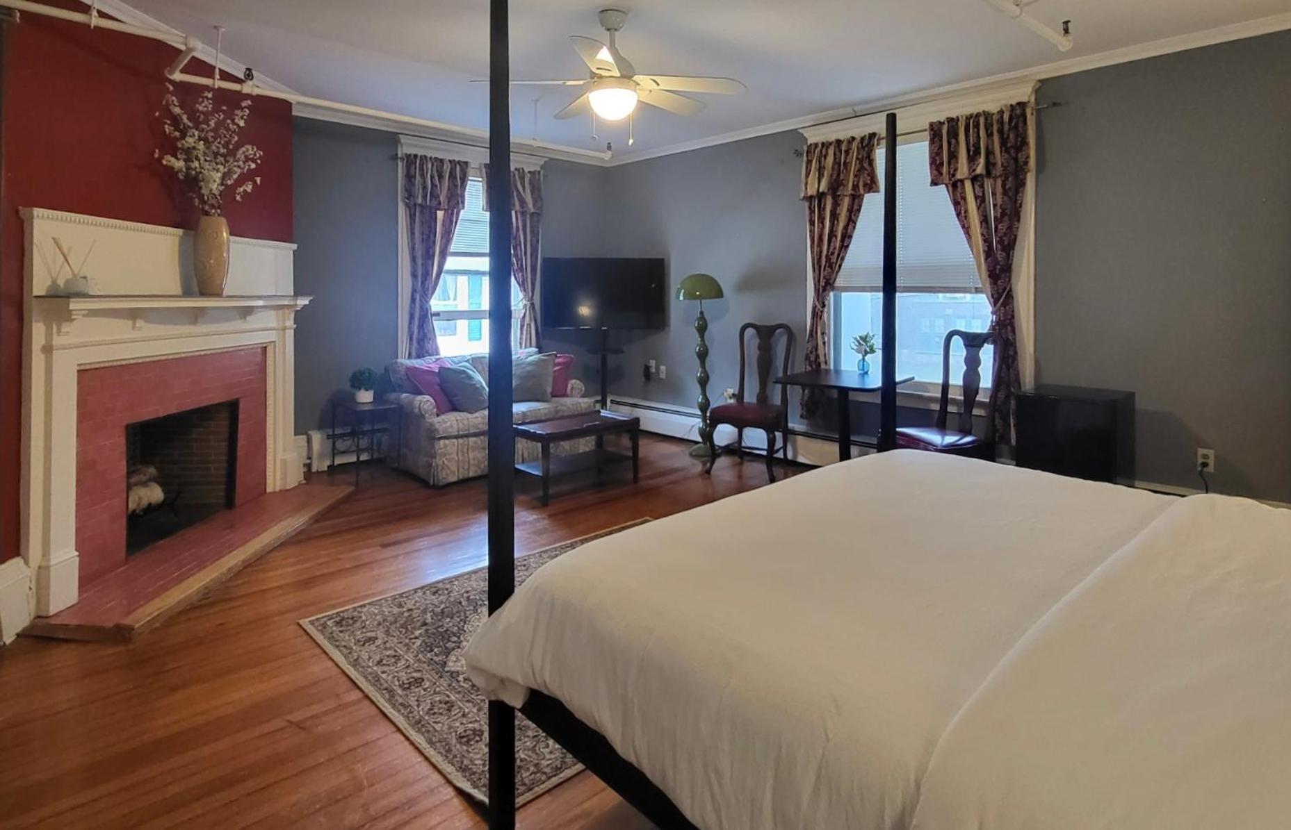 The Revival House Hotell Adams Eksteriør bilde